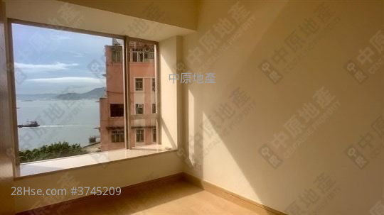 加多近山 售盤 3 房 , 2 浴室 915 平方呎