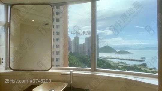 加多近山 售盤 3 房 , 2 浴室 915 平方呎