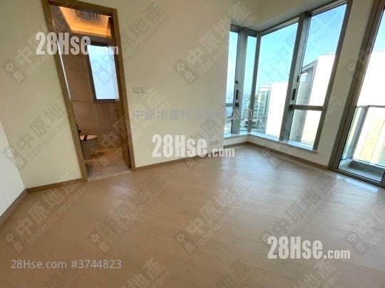 逸珑湾8 售盘 4 房 1,008 平方尺