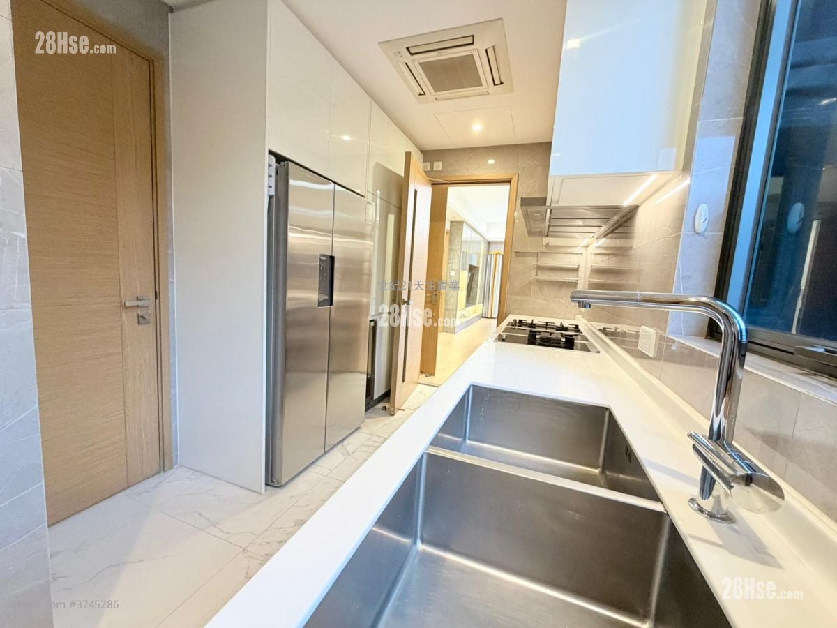 The Bloomsway Sell 5+ Bedrooms , 5+ Bathrooms 1,259 ft²