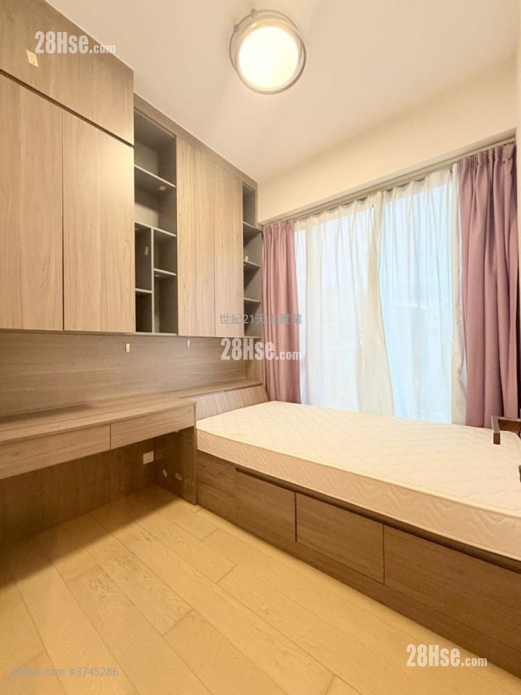 The Bloomsway Sell 5+ Bedrooms , 5+ Bathrooms 1,259 ft²