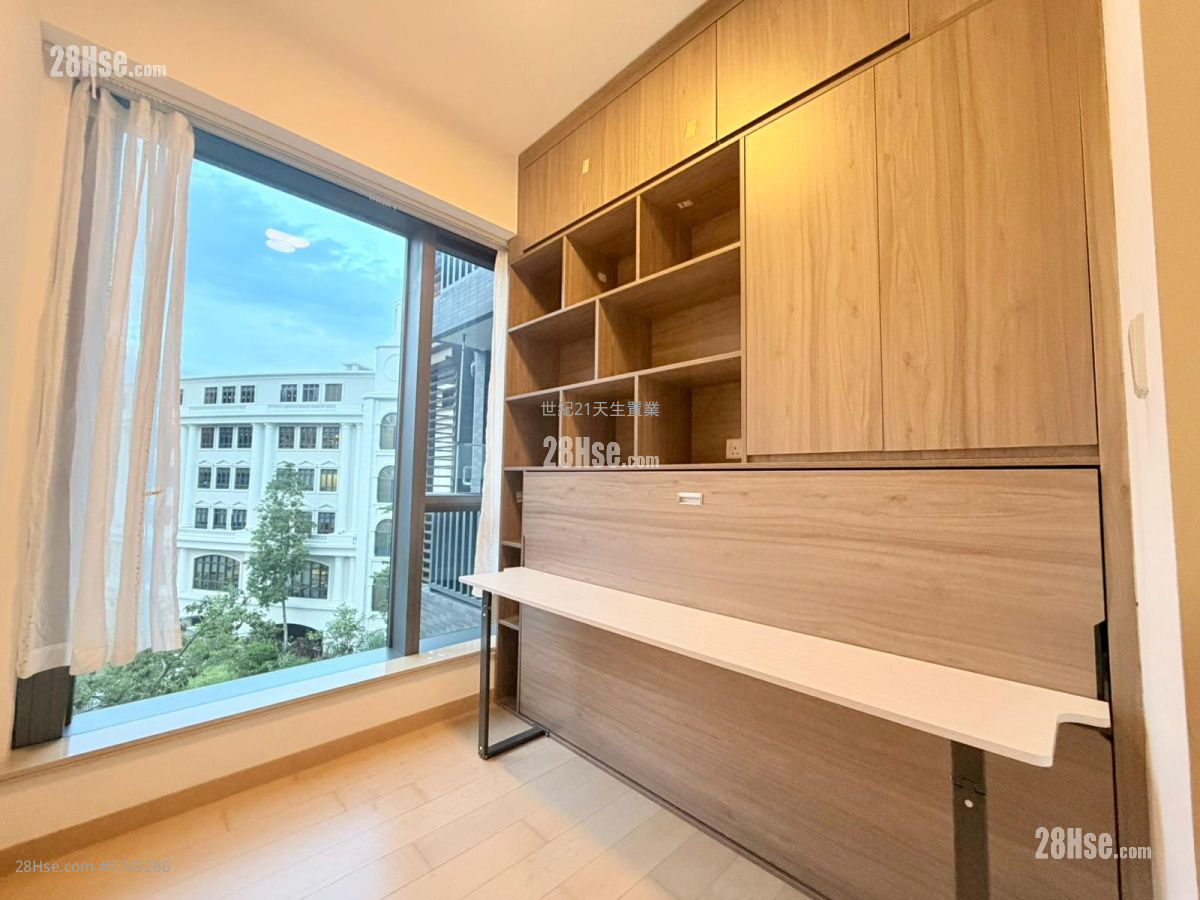 The Bloomsway Sell 5+ Bedrooms , 5+ Bathrooms 1,259 ft²