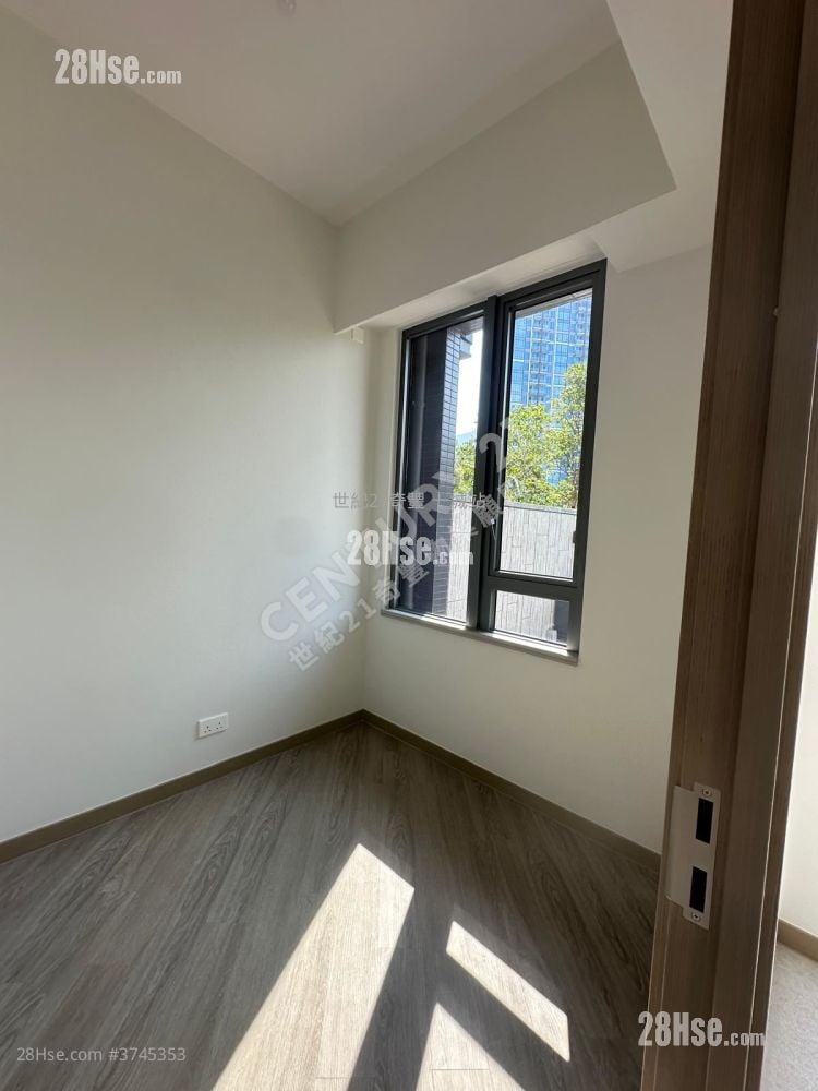 Sierra Sea 售盘 2 房 , 1 浴室 400 平方尺