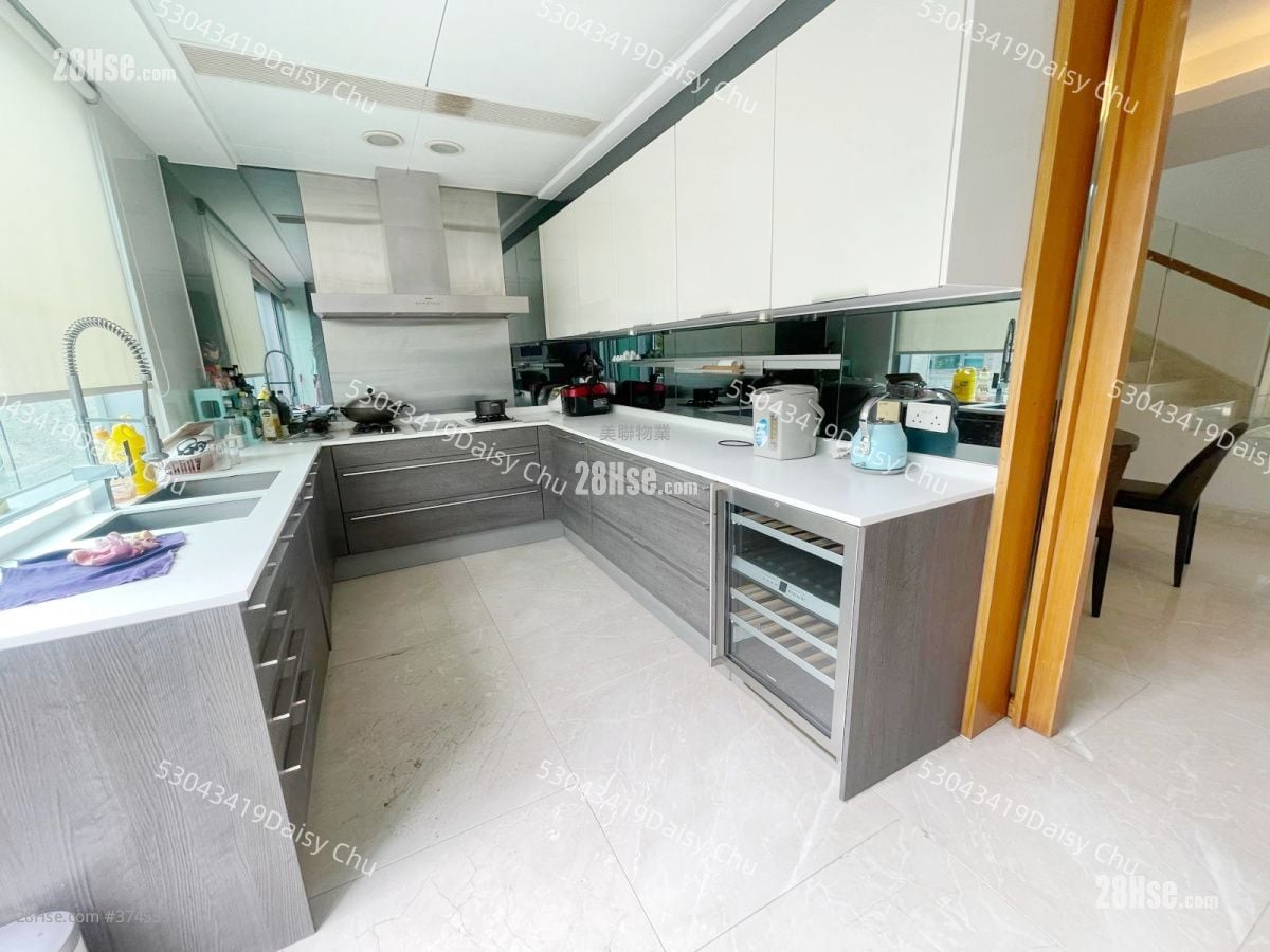 The Vineyard Sell 3 Bedrooms 1,772 ft²