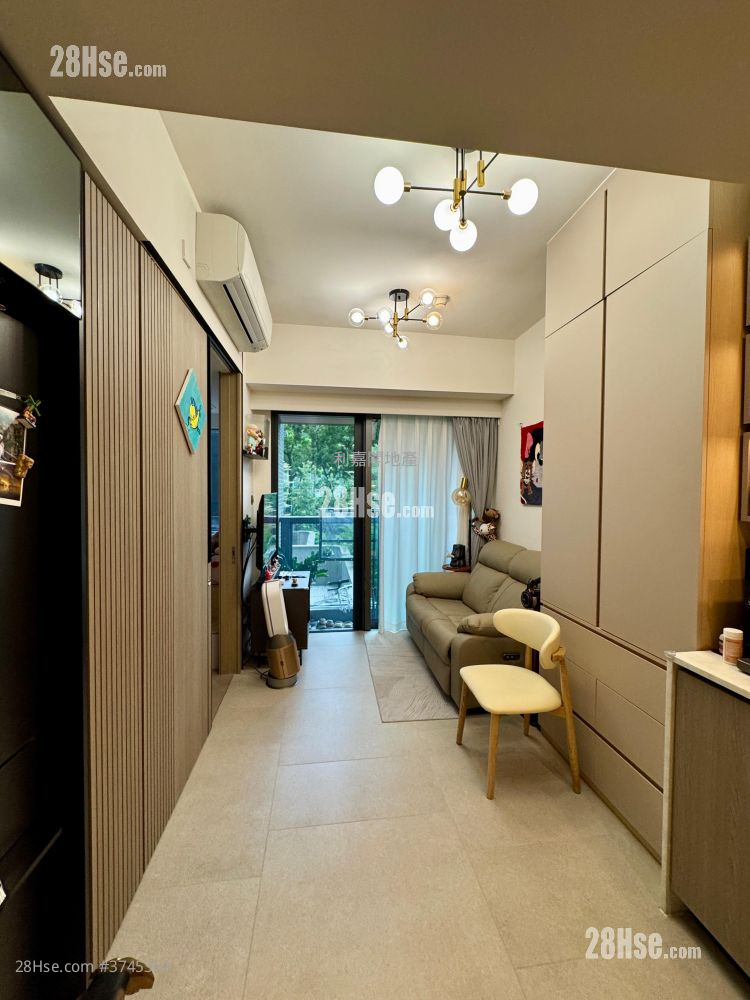 Silicon Hill Sell 1 Bedroom , 1 Bathroom 293 ft²