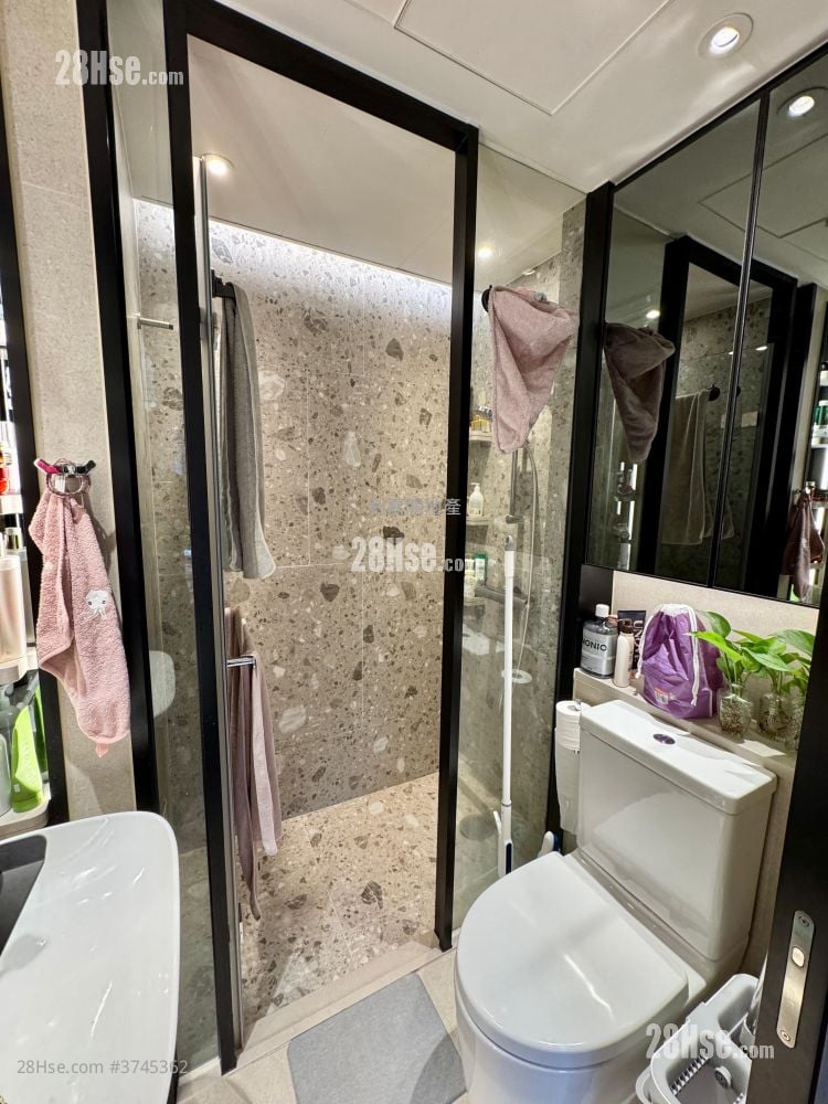 Silicon Hill Sell 1 Bedroom , 1 Bathroom 293 ft²