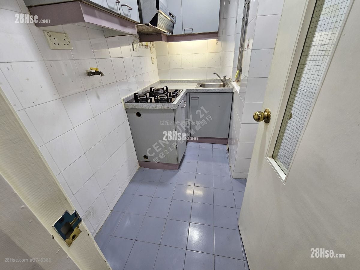 Sunshine City Sell 2 Bedrooms , 1 Bathroom 337 ft²