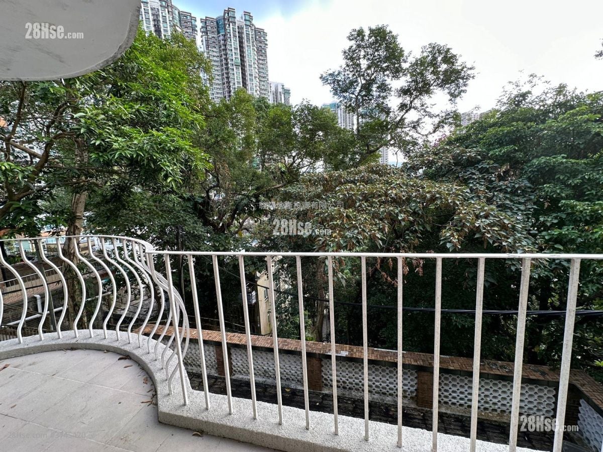 Lok Lo Ha Village Sell 2 Bedrooms , 1 Bathroom 700 ft²