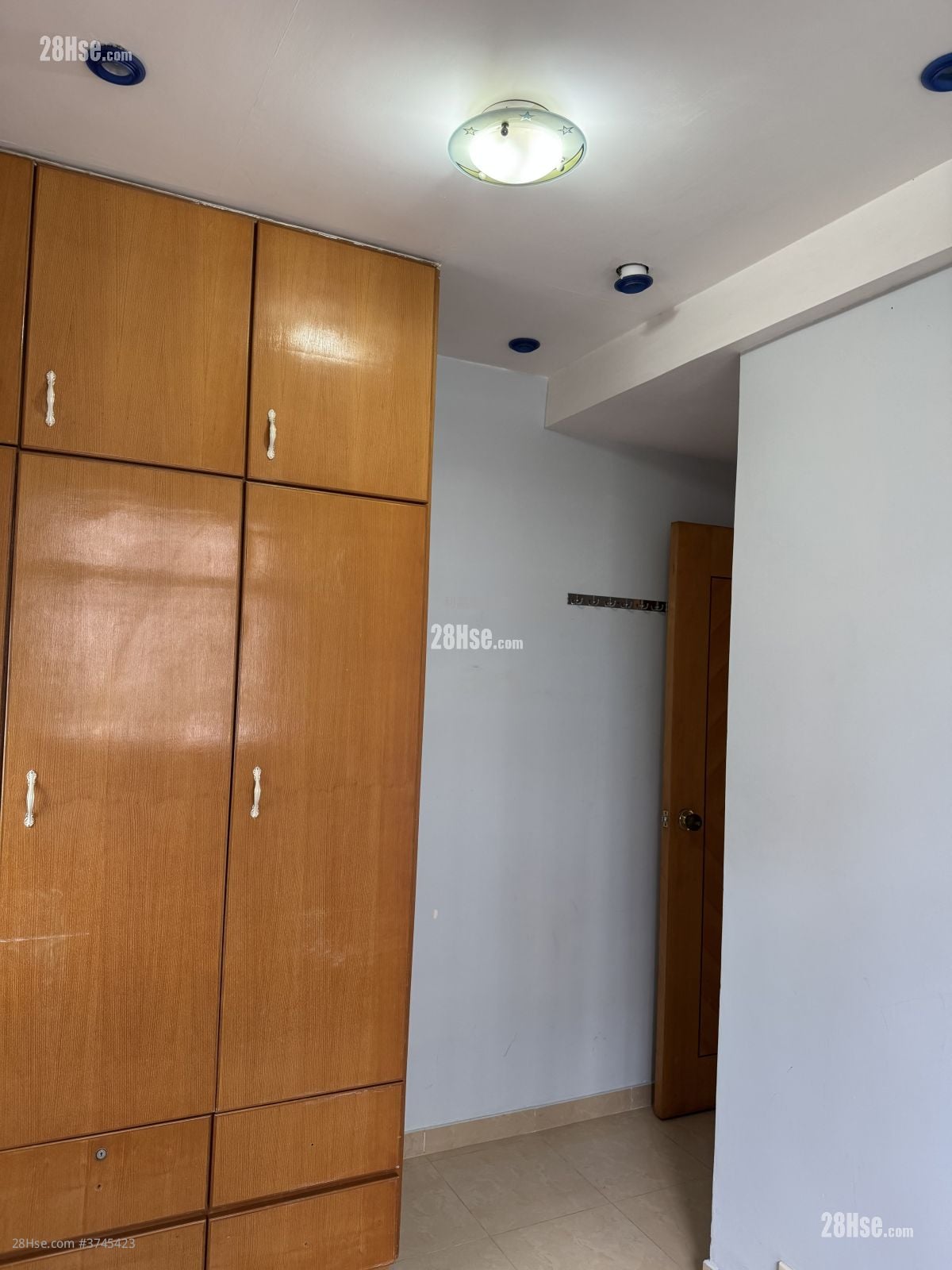 八号花园 售盘 2 房 , 1 浴室 438 平方尺