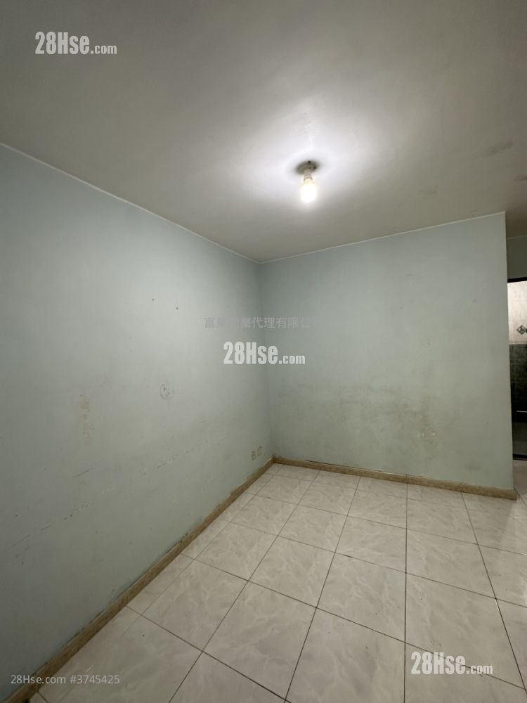 Kei Lun Wai Rental 2 Bedrooms , 1 Bathroom 320 ft²