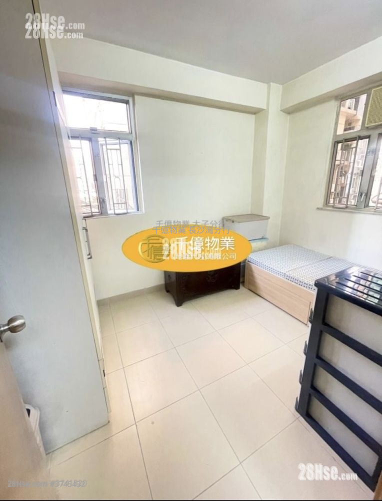 东海大厦 售盘 2 房 , 1 浴室 389 平方尺