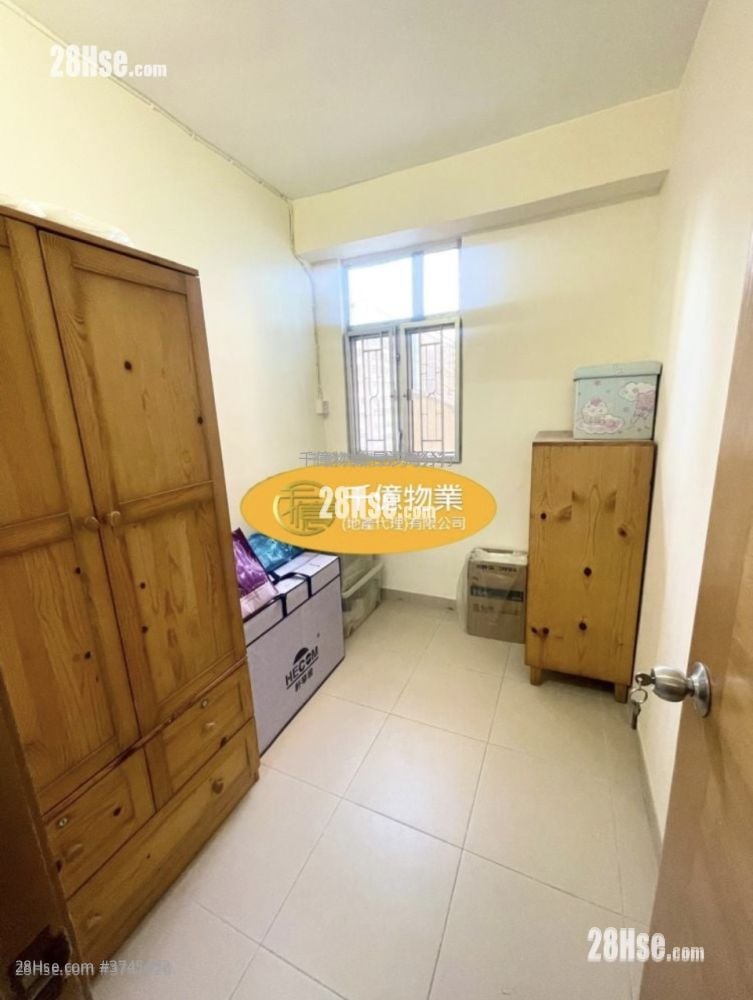 东海大厦 售盘 2 房 , 1 浴室 389 平方尺