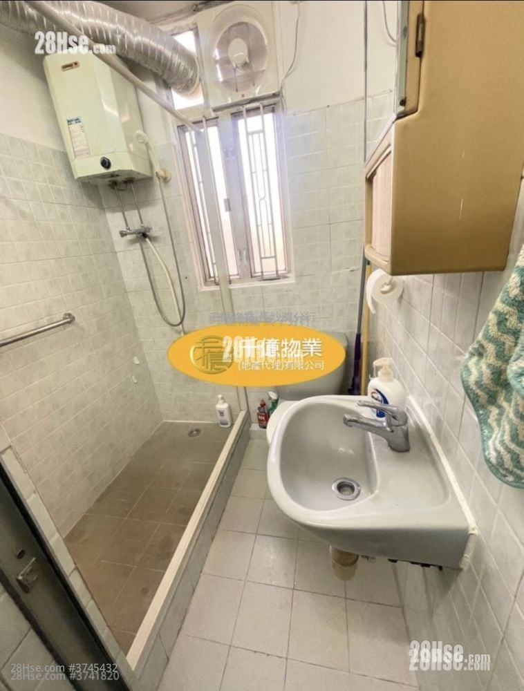 东海大厦 售盘 2 房 , 1 浴室 389 平方尺