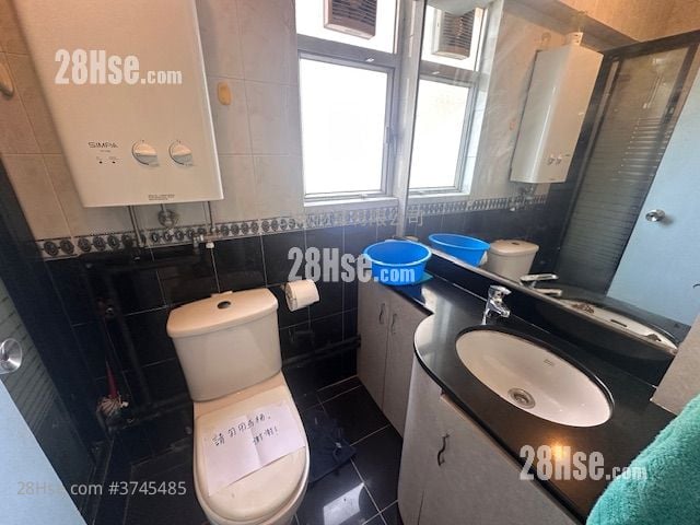 富欣花园 售盘 484 平方尺