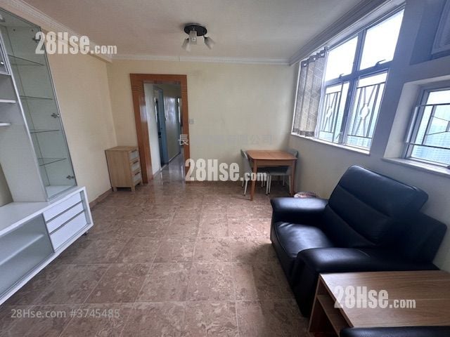 富欣花园 售盘 484 平方尺