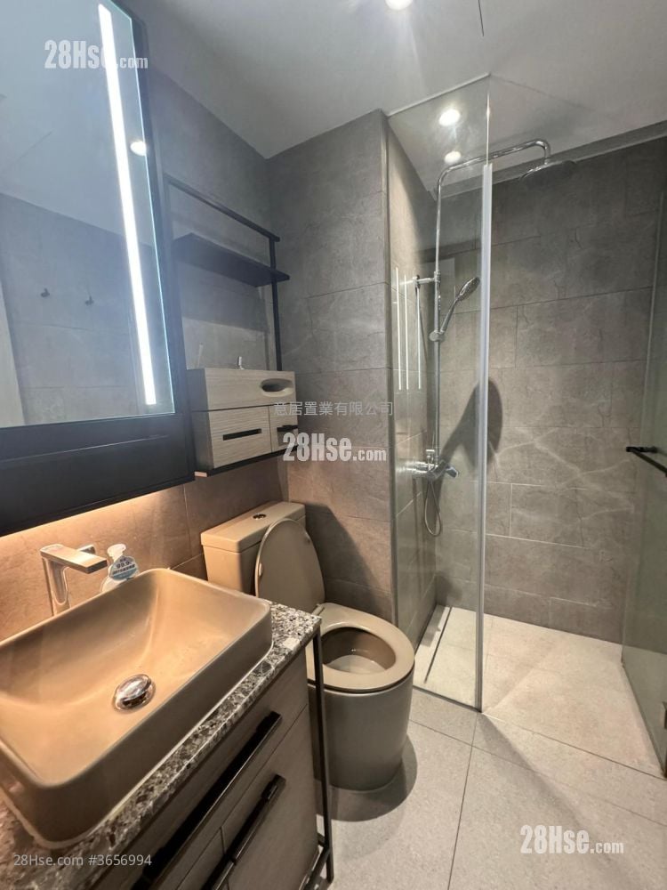 Atrium House Rental Studio , 1 Bathroom 231 ft²