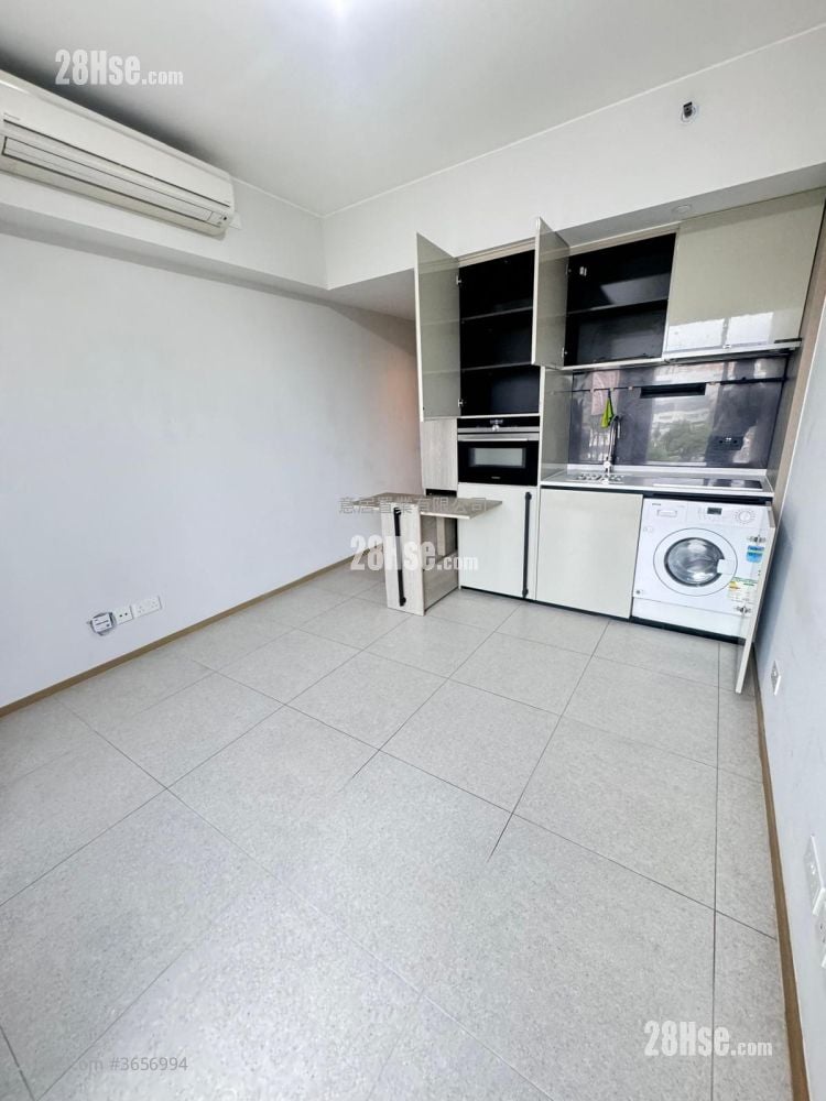 Atrium House Rental Studio , 1 Bathroom 231 ft²