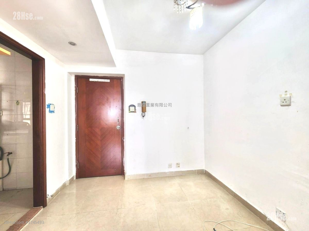 好順利大廈 租盤 2 房 , 1 浴室 294 平方呎