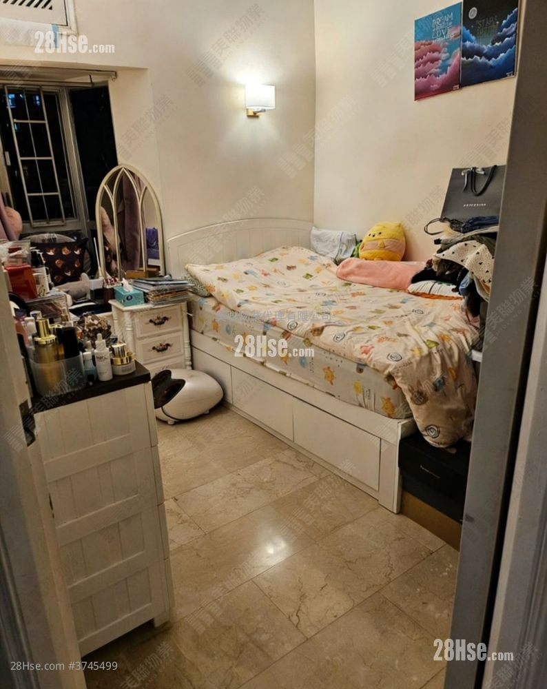 Pierhead Garden Sell 2 Bedrooms 521 ft²