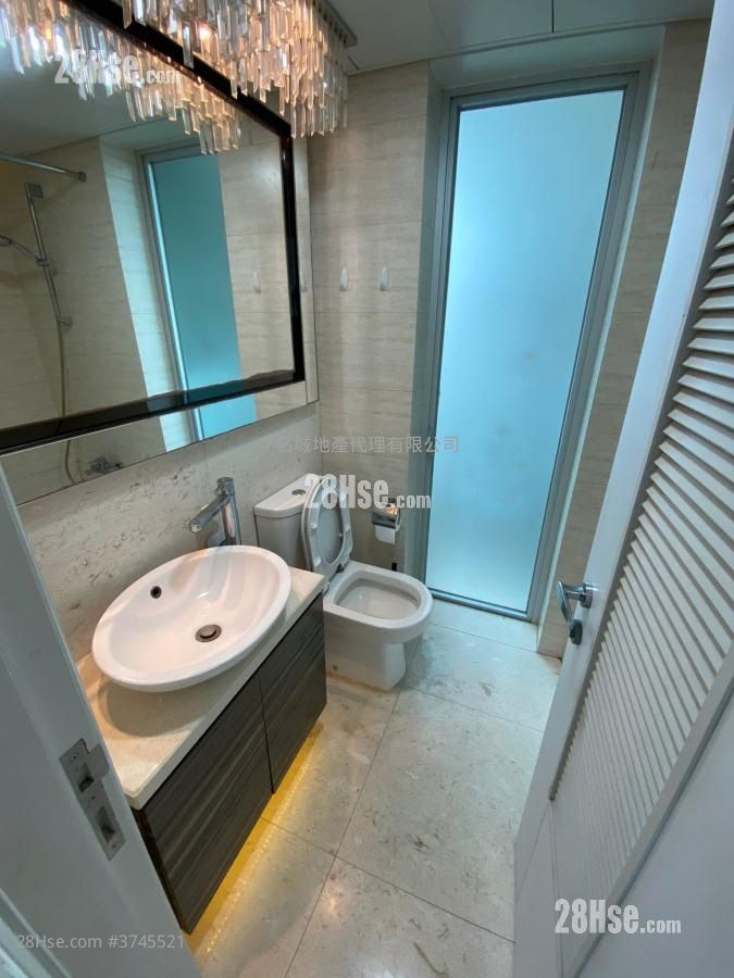 名城 售盘 4 房 , 2 浴室 958 平方尺