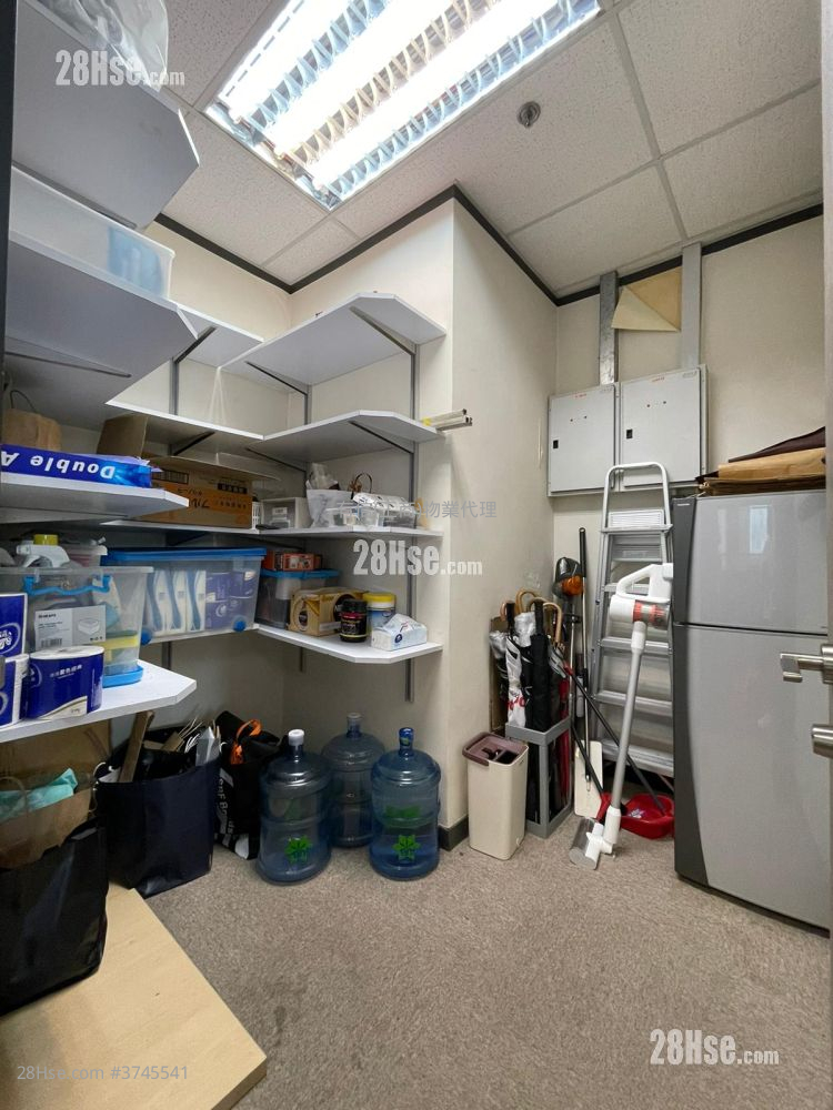 陆佰中心 租盘 1 厕所