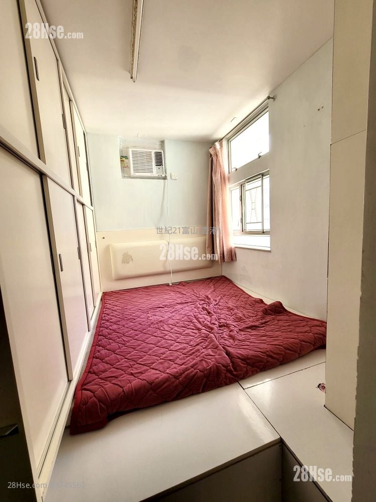 盈福苑 售盘 3 房 , 1 浴室 559 平方尺