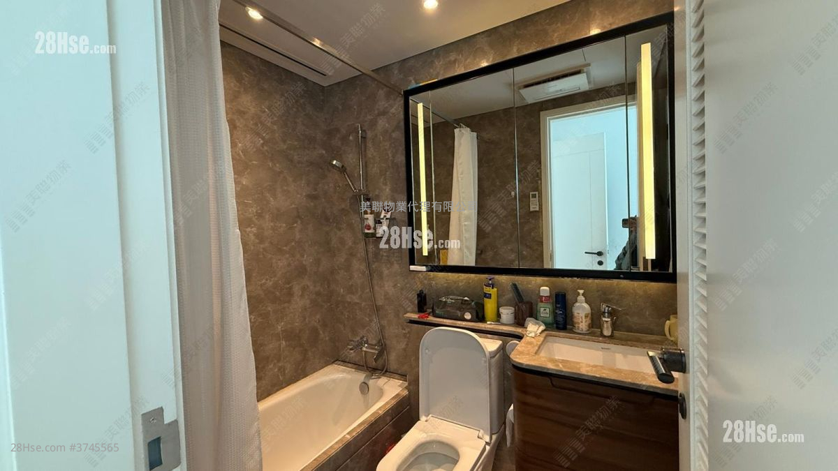 SAVANNAH 售盘 3 房 , 3 浴室 748 平方尺