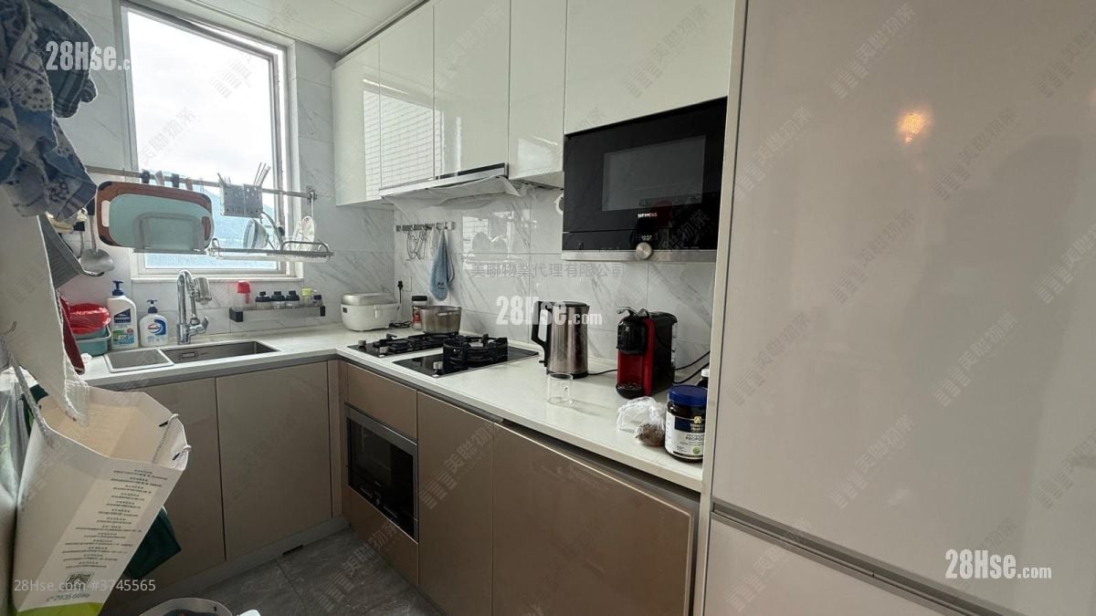 SAVANNAH 售盘 3 房 , 3 浴室 748 平方尺