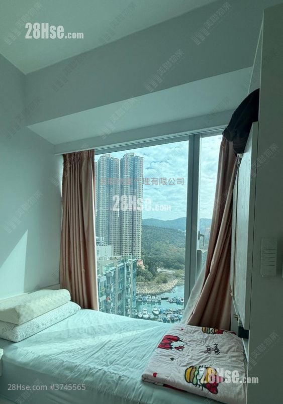 SAVANNAH 售盘 3 房 , 3 浴室 748 平方尺