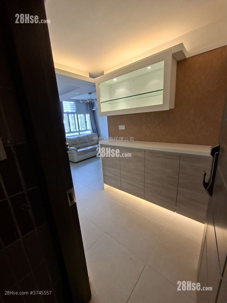 天馬苑 租盤 3 房 415 平方呎