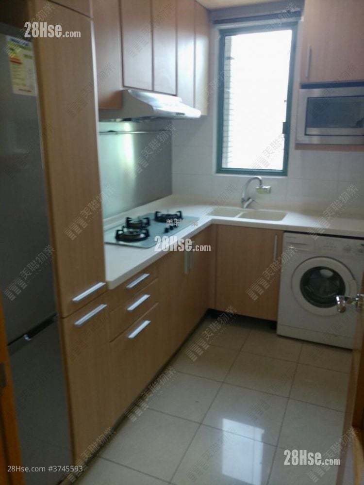 名逸居 售盘 3 房 , 1 浴室 779 平方尺