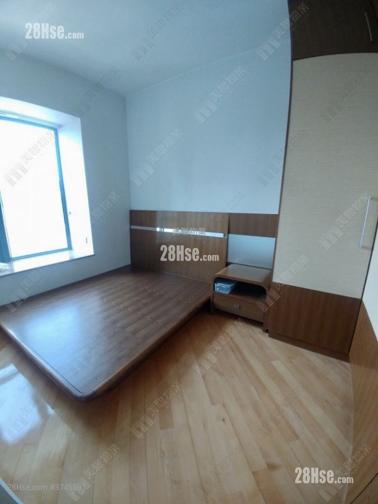 名逸居 售盘 3 房 , 1 浴室 779 平方尺