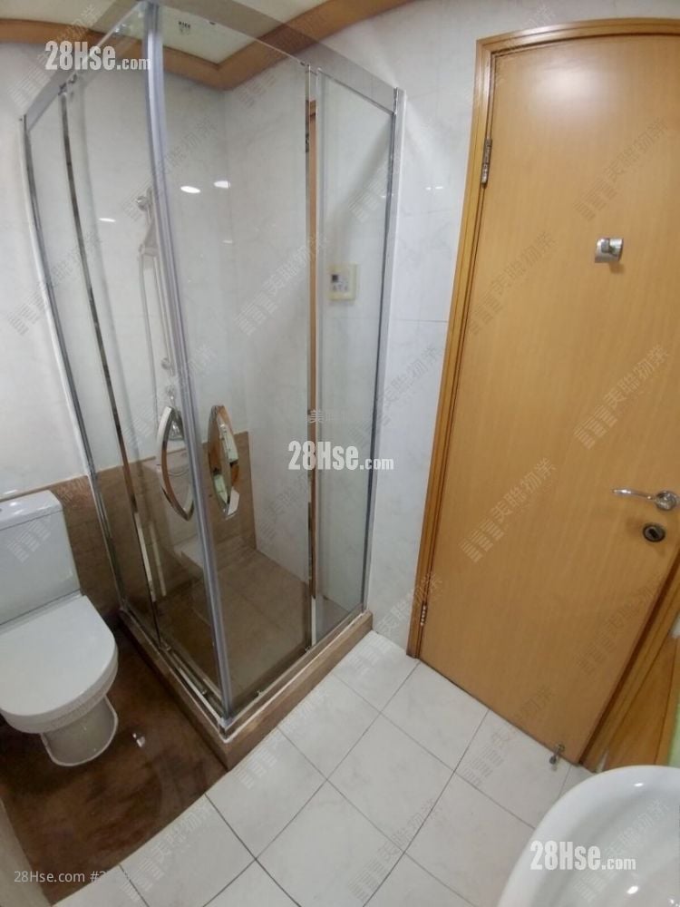 名逸居 售盘 3 房 , 1 浴室 779 平方尺