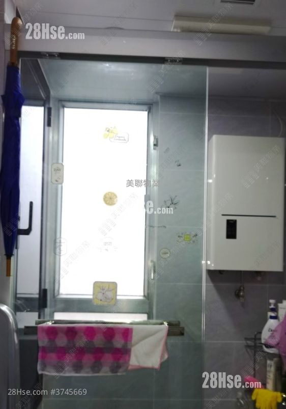 King Ming Court Sell 2 Bedrooms , 1 Bathroom 401 ft²