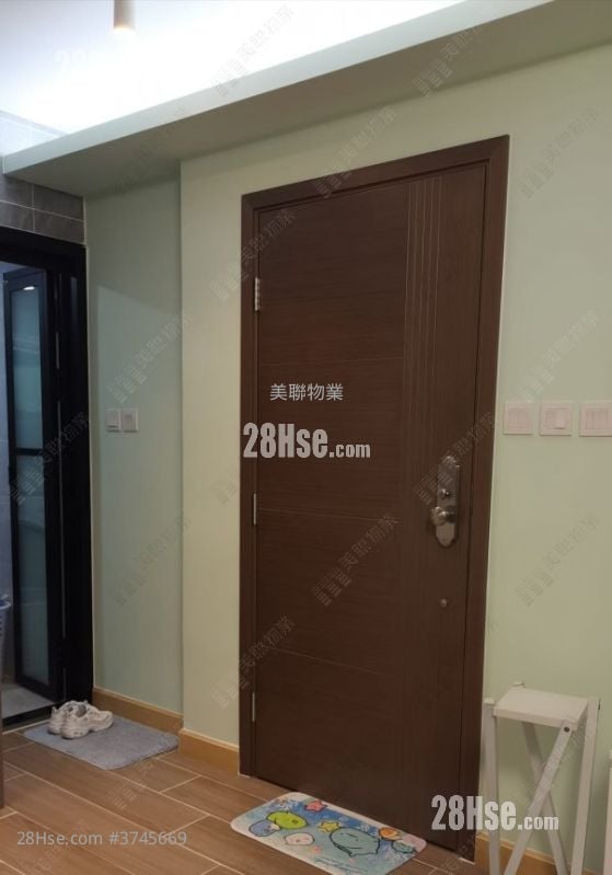 King Ming Court Sell 2 Bedrooms , 1 Bathroom 401 ft²