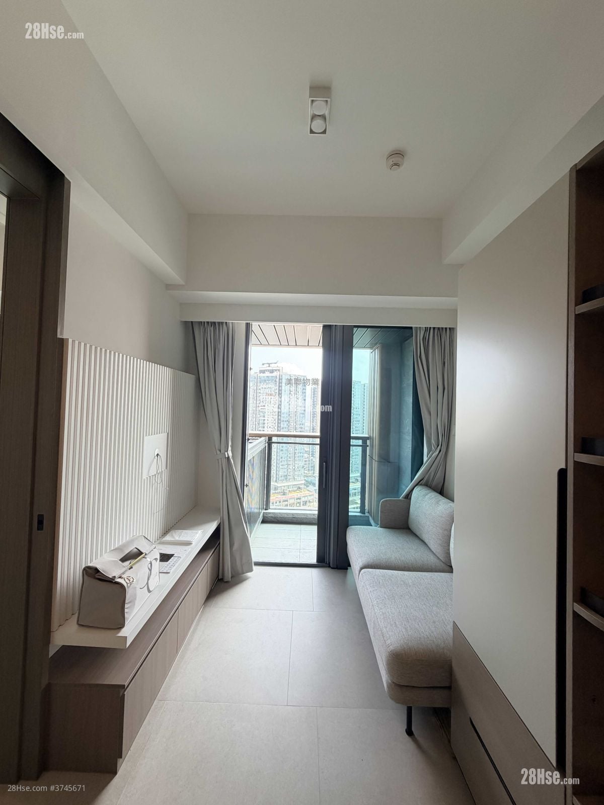 天玺天 售盘 1 房 , 1 浴室 299 平方尺