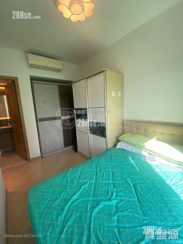 峻巒 售盤 3 房 714 平方呎