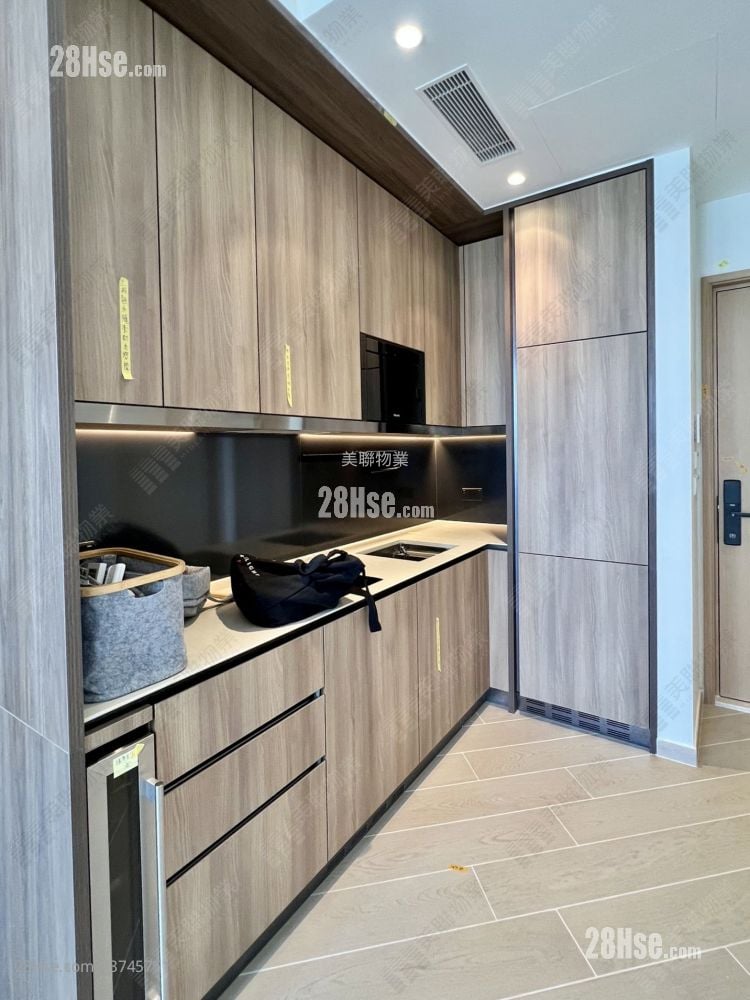 Lp10 Sell 2 Bedrooms 484 ft²