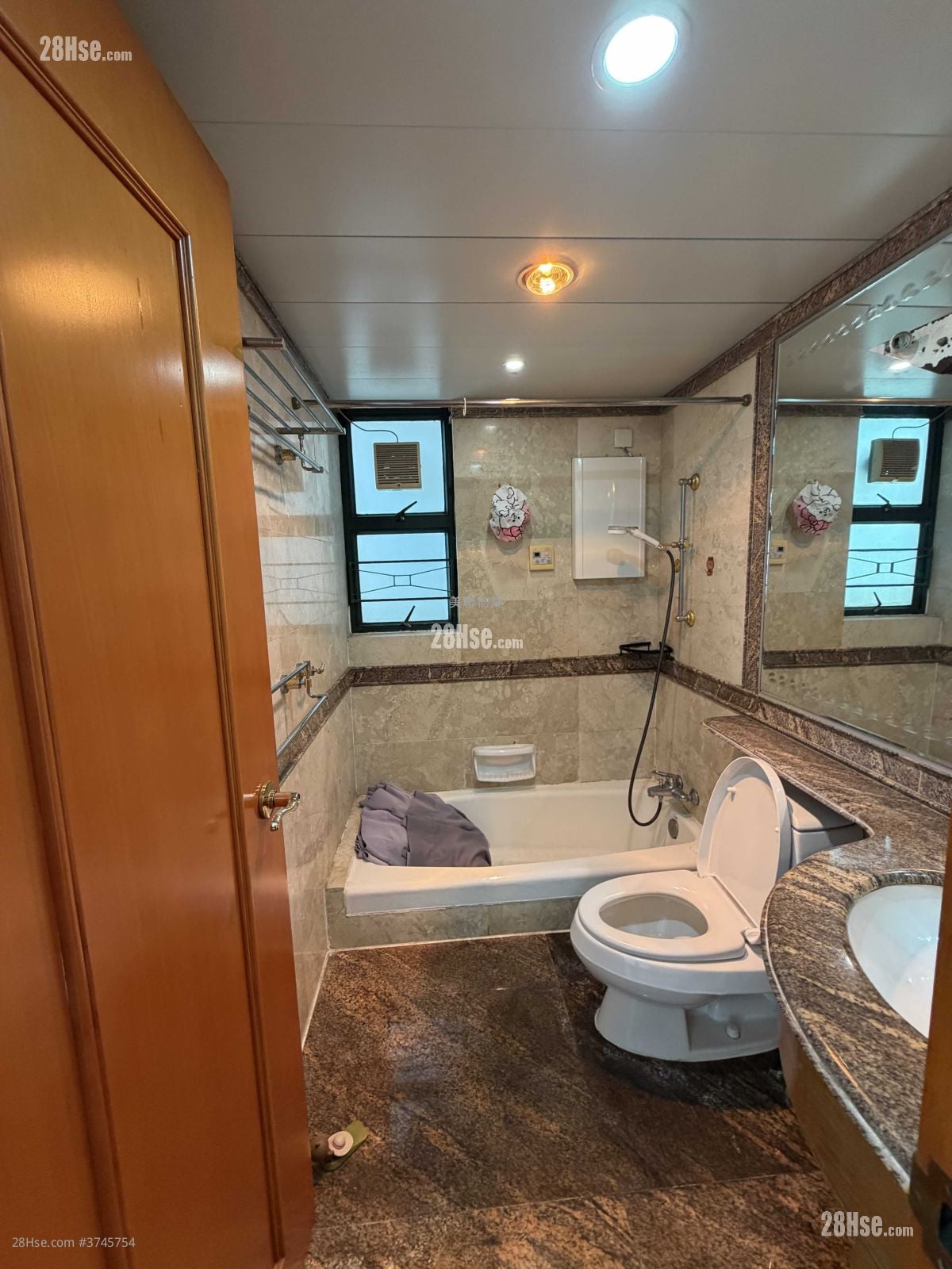 灏景湾 售盘 3 房 , 2 浴室 829 平方尺