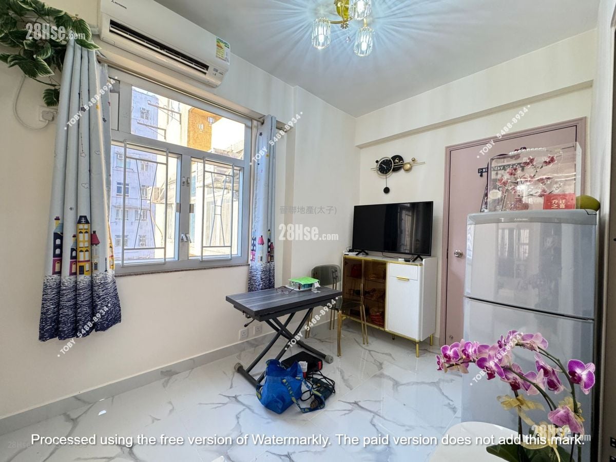 Portland Building Sell 2 Bedrooms , 1 Bathroom 245 ft²