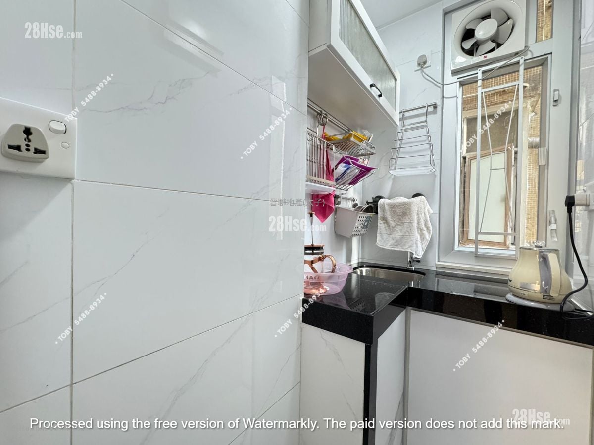 Portland Building Sell 2 Bedrooms , 1 Bathroom 245 ft²