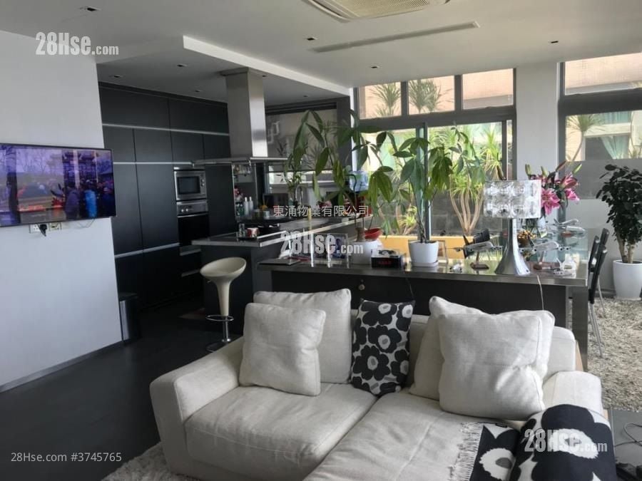 藍天海岸 售盤 3 房 , 4 浴室 1,373 平方呎