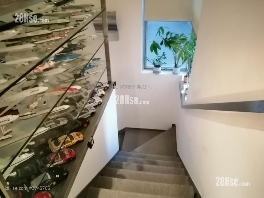 藍天海岸 售盤 3 房 , 4 浴室 1,373 平方呎