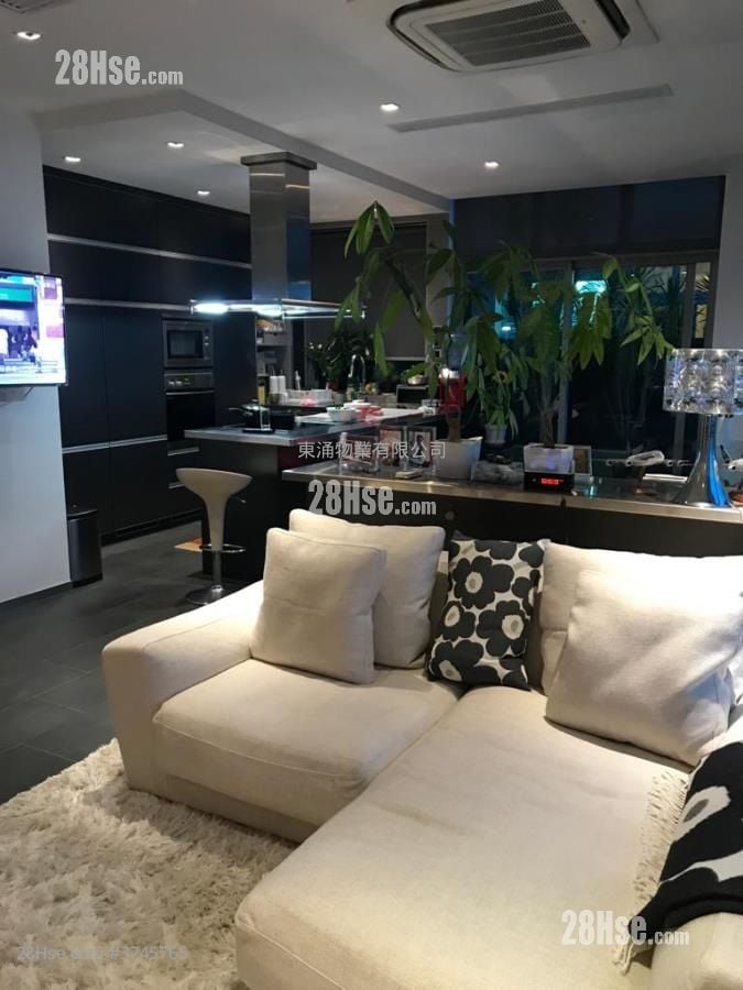 藍天海岸 售盤 3 房 , 4 浴室 1,373 平方呎