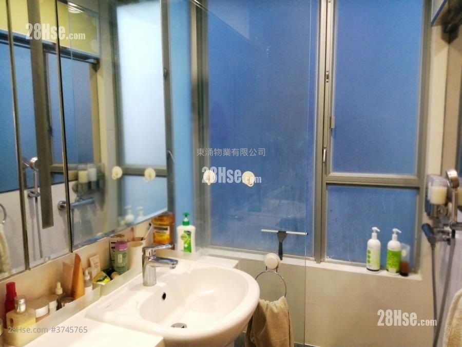 藍天海岸 售盤 3 房 , 4 浴室 1,373 平方呎