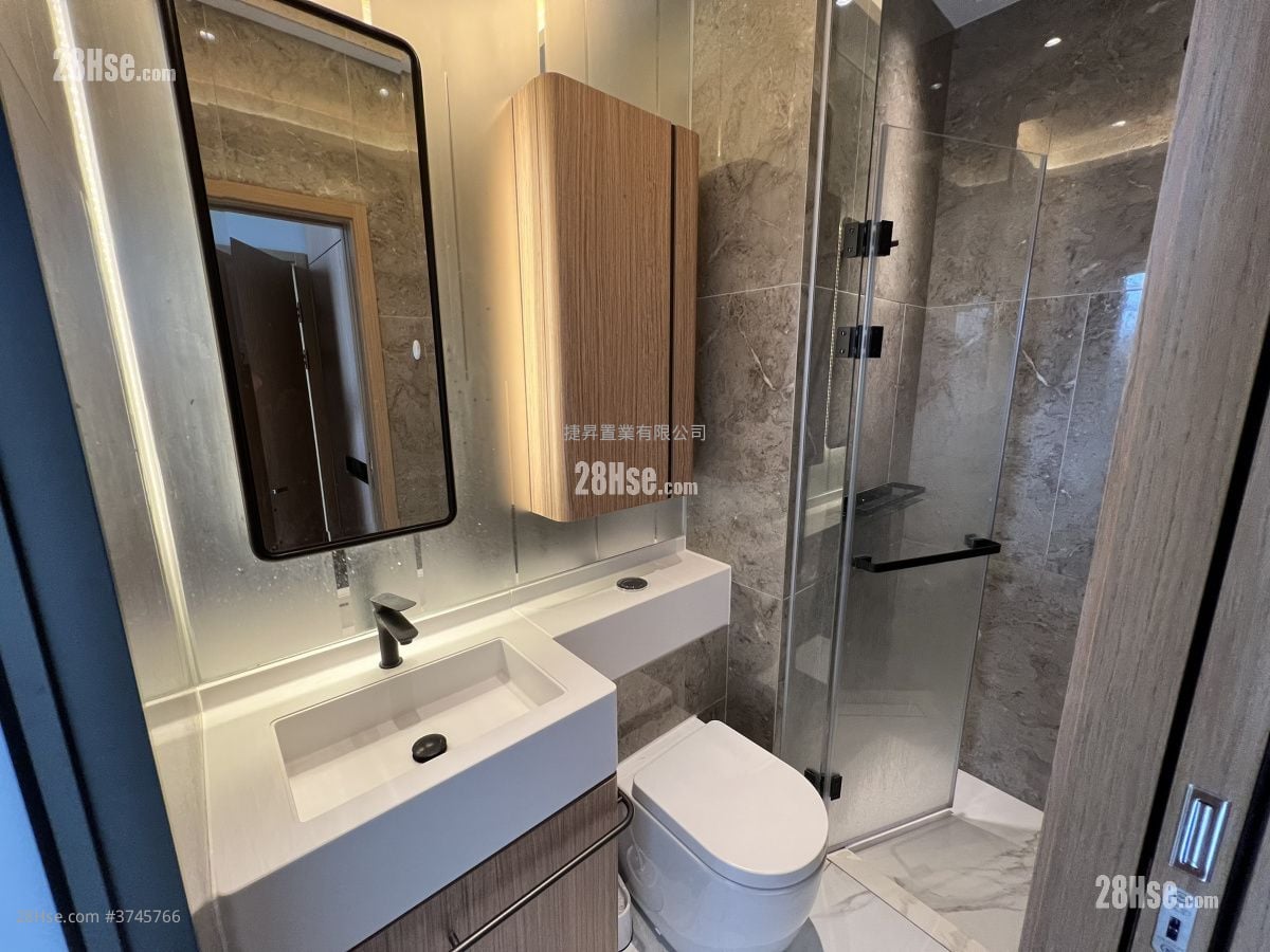 The Vantage Sell 1 Bedroom , 1 Bathroom 268 ft²