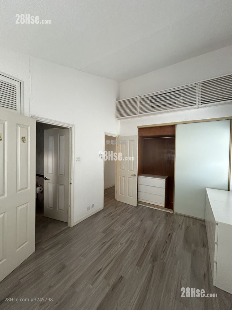 锦绣花园 售盘 4 房 950 平方尺