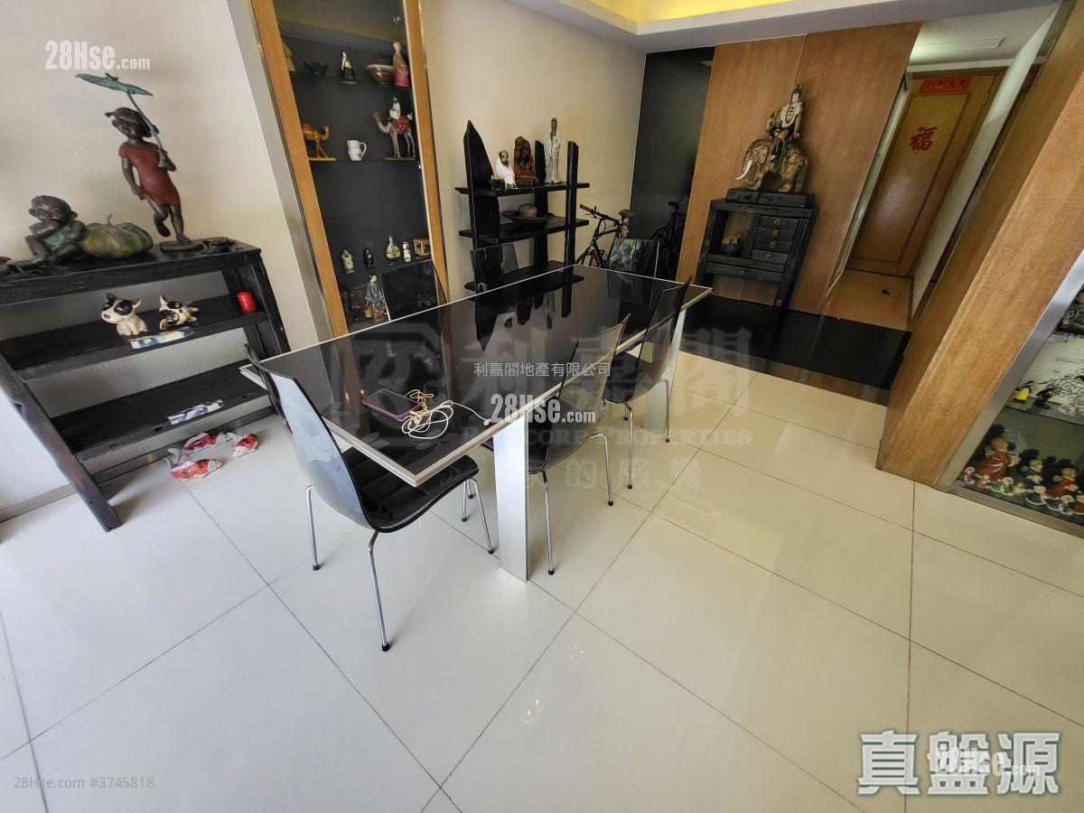 帝景峰 售盤 3 房 , 3 浴室 681 平方呎