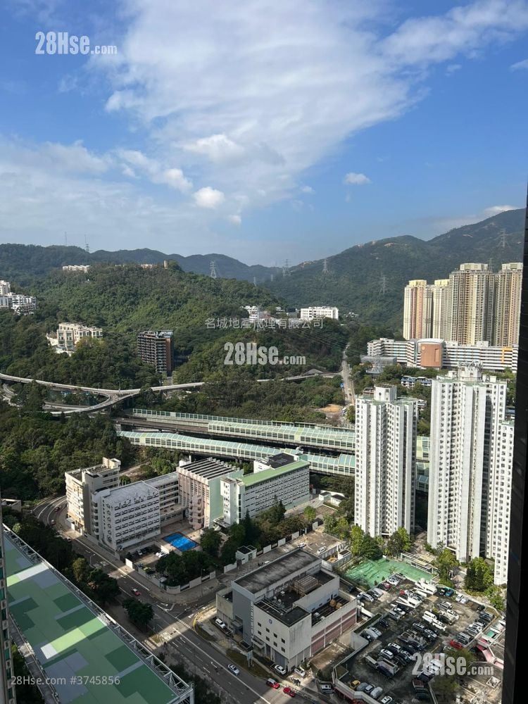 柏傲庄 租盘 671 平方尺