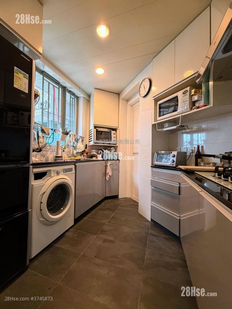 Ocean Shores Sell 2 Bedrooms , 2 Bathrooms 765 ft²